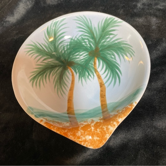 Banana Patch Studio Kauai Hawaii Art Pottery Bowl With Pour Spout  Palm Trees - Picture 1 of 13